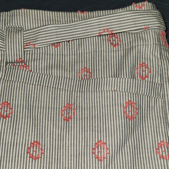 LOFT | NWT Tie Waist Embroidered Shorts Size 16 - Picture 5 of 5